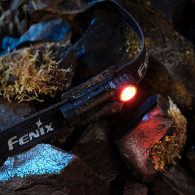 Фонарь налобный тактический с красным светом Fenix ​​HM23 V2.0. Черный в Украине